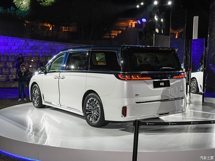 Lantu car dreamer 2022 four-seat version Lantu car dreamer 2022 four-seat version