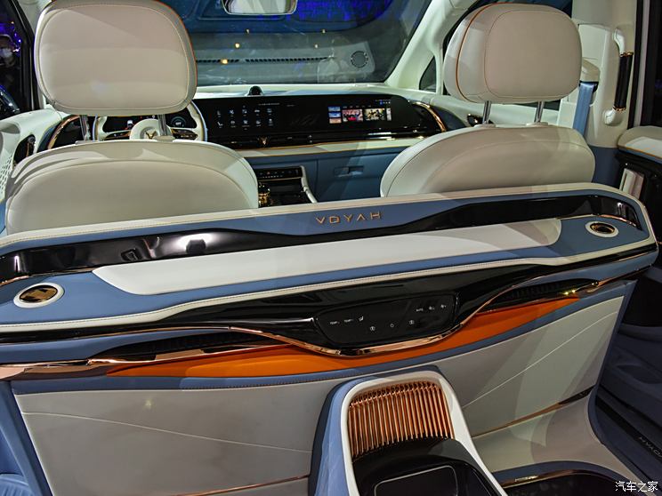 Lantu car dreamer 2022 four-seat version Lantu car dreamer 2022 four-seat version