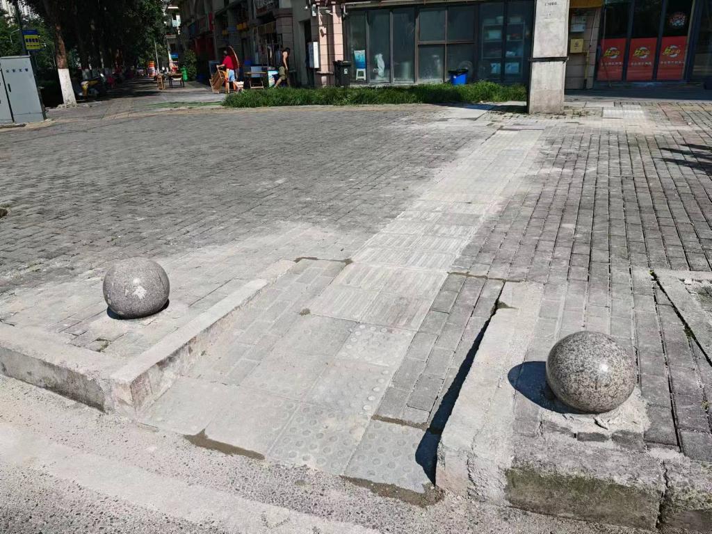 Barrier-free, the effect after the transformation is completed